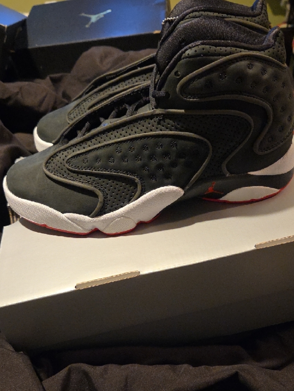 Air Jordan OGWomen's Shoes - Picture 4 of 6